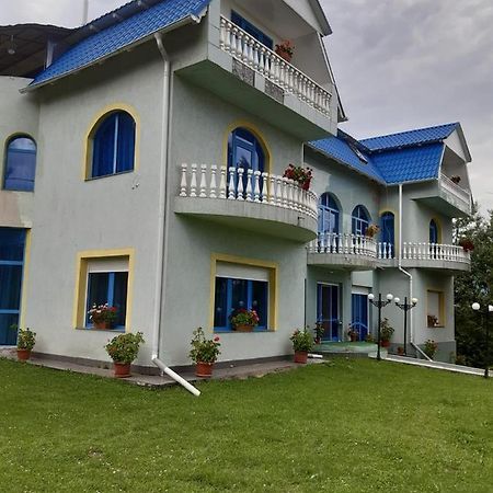 Casa Albastra Hotel Drumu Carului Eksteriør billede