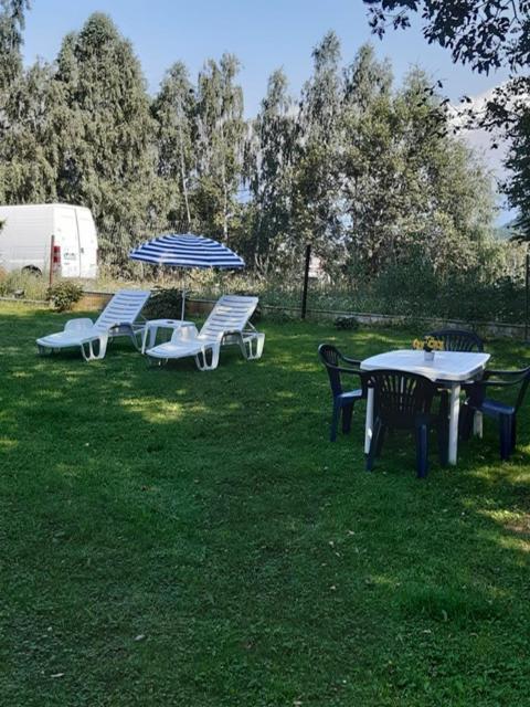Casa Albastra Hotel Drumu Carului Eksteriør billede